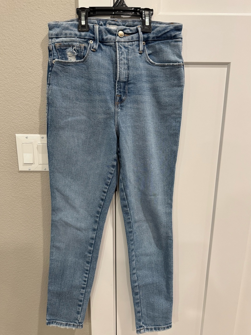 Good American Light Blue Skinny High-Rise Jeans